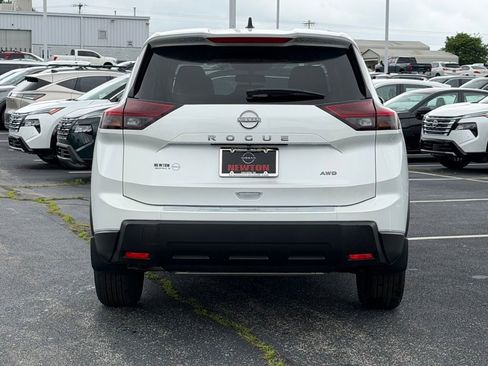 New 2026 Nissan Rogue SV AWD/4WD image 5