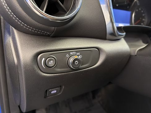 Used 2024 Chevrolet Blazer LT image 15