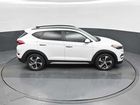 Used 2018 Hyundai Tucson Limited w/ Ultimate Package 02 FWD image 27