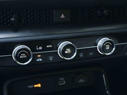 Used 2024 Honda CR-V LX image 31