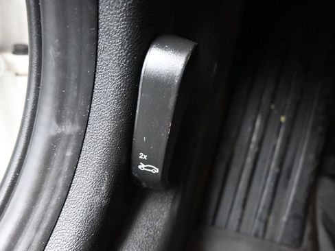 Used 2019 BMW 330i xDrive Sedan w/ Convenience Package image 28