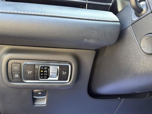 Certified 2024 Lincoln Nautilus Reserve w/ Equipment Group 202A image 18