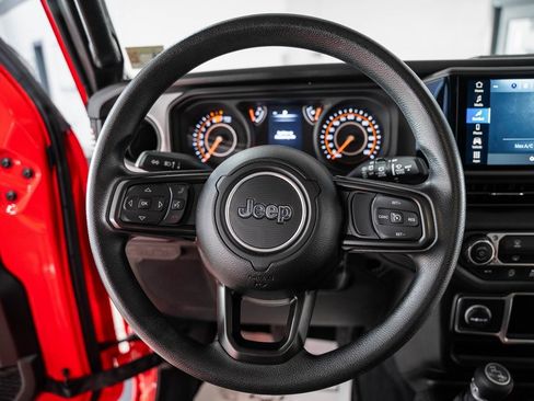 Used 2024 Jeep Wrangler Sport image 39