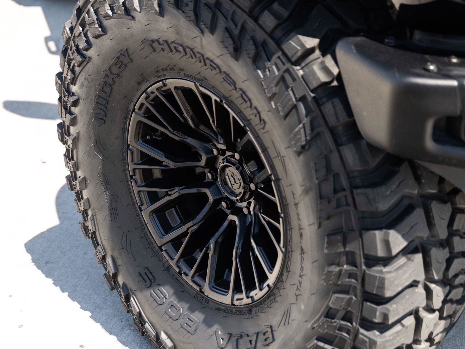 Used 2025 Ford Bronco Raptor w/ Interior Carbon Fiber Pack AWD/4WD image 5