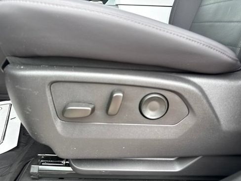 Used 2025 GMC Hummer EV 3X AWD/4WD image 17