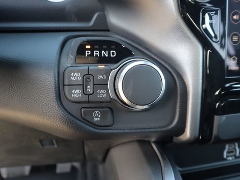 New 2026 RAM 1500 4x4 Crew Cab image 9