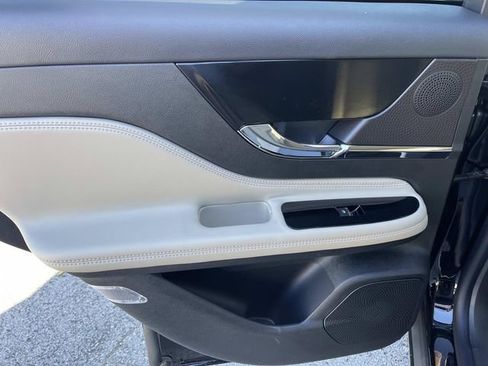 New 2026 Lincoln Corsair Reserve w/ Jet Appearance Package image 19