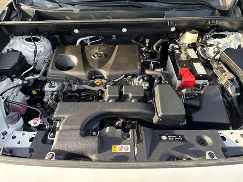 Used 2022 Toyota RAV4 XLE w/ Convenience Package AWD/4WD image 28