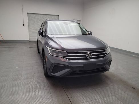 Used 2022 Volkswagen Tiguan SE image 14