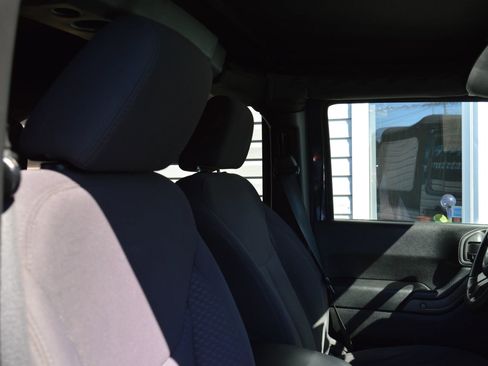 Used 2013 Jeep Wrangler Unlimited Sport image 19