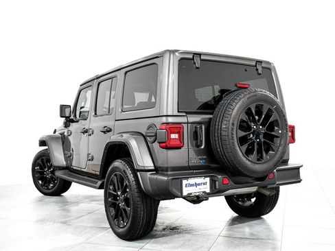 Used 2025 Jeep Wrangler Unlimited Sahara AWD/4WD image 5