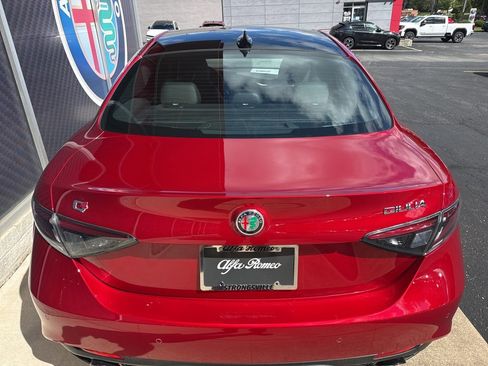 New 2025 Alfa Romeo Giulia AWD w/ Driving Assist Package image 7