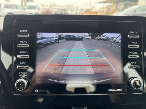 Used 2024 Toyota Camry SE image 17