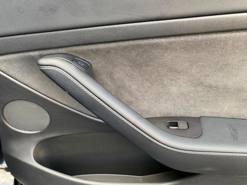 Used 2022 Tesla Model 3 Long Range image 40