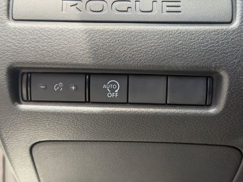 Certified 2026 Nissan Rogue S FWD image 14