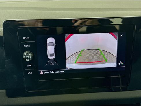 Used 2025 Volkswagen Jetta Sport image 17