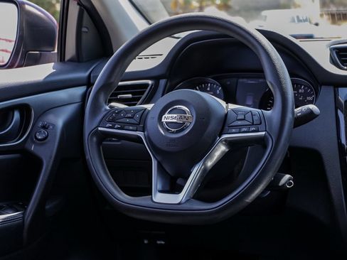 Used 2018 Nissan Rogue Sport S w/ S Appearance Package FWD image 23
