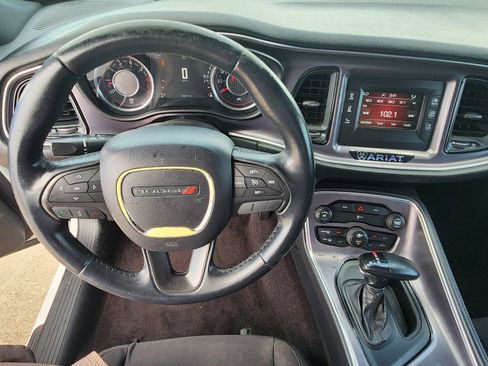 Used 2016 Dodge Challenger R/T RWD image 27