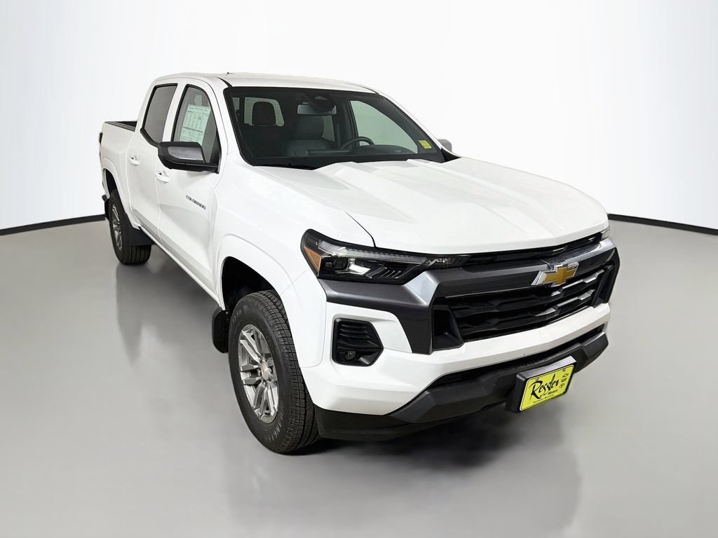 New 2026 Chevrolet Colorado LT w/ LT Convenience Package AWD/4WD image 3