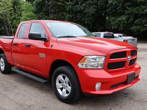 Used 2018 RAM 1500 Express AWD/4WD image 1