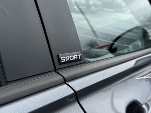 Certified 2025 Volkswagen Jetta Sport FWD image 29