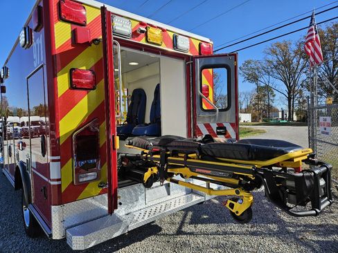 Used 2016 Ford F450 XLT image 34