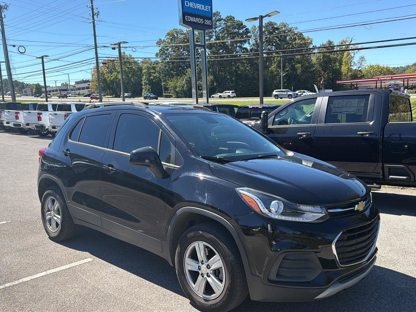 Used 2022 Chevrolet Trax LT AWD/4WD image 4