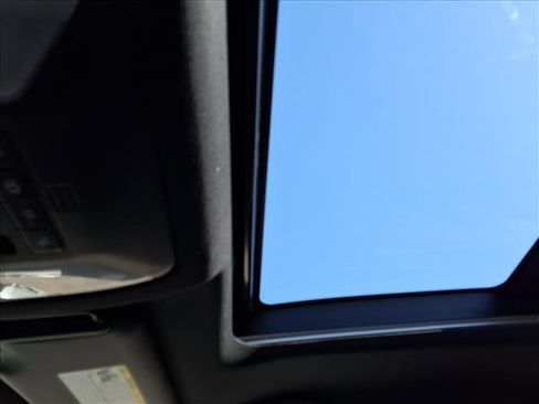 Used 2019 Toyota RAV4 XSE image 22