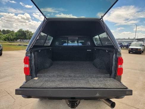 Used 2017 GMC Sierra 2500 Denali w/ Duramax Plus Package AWD/4WD image 31