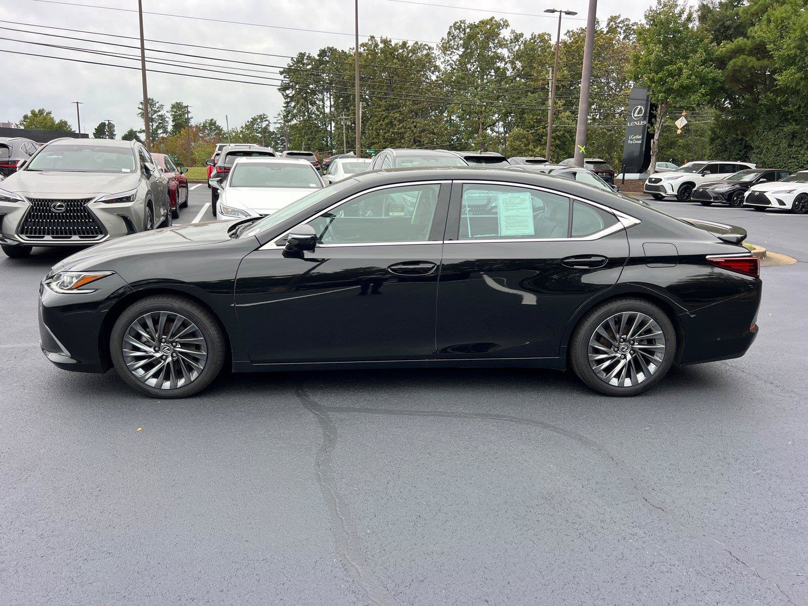 Certified 2024 Lexus ES 350 w/ Technology Package FWD image 8