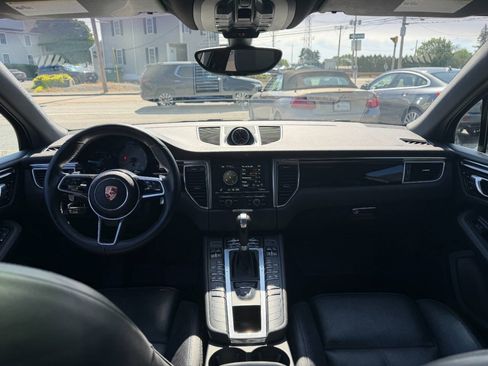 Used 2015 Porsche Macan S AWD/4WD image 23