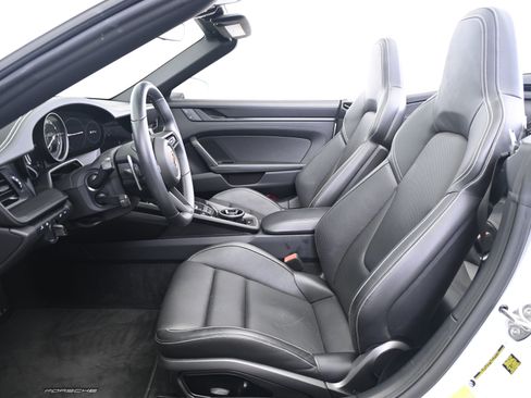 Used 2022 Porsche 911 Carrera 4S image 29