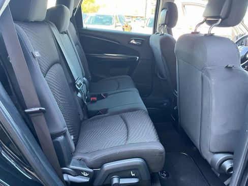 Used 2017 Dodge Journey SXT w/ Blacktop Package image 12