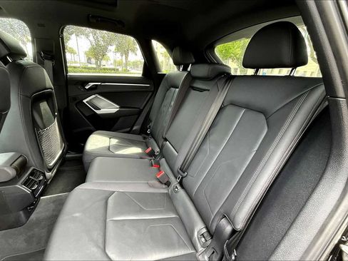 Used 2019 Audi Q3 2.0T Premium Plus image 19