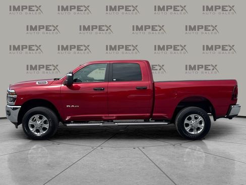 Used 2026 RAM 2500 Big Horn AWD/4WD image 2