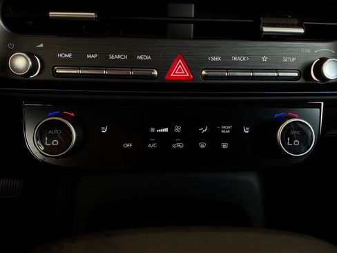 Used 2026 Hyundai Palisade SEL FWD image 34