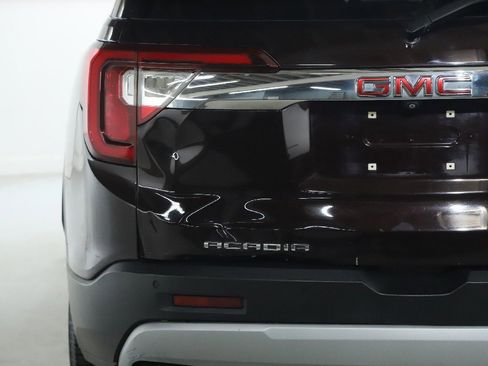 Used 2021 GMC Acadia SLT w/ Preferred Package image 44