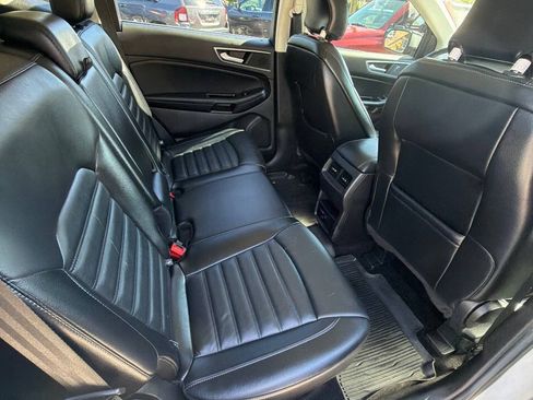 Used 2016 Ford Edge SEL w/ Equipment Group 201A AWD/4WD image 38
