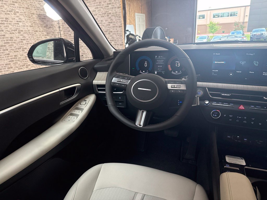 New 2026 Hyundai Sonata SEL FWD image 17