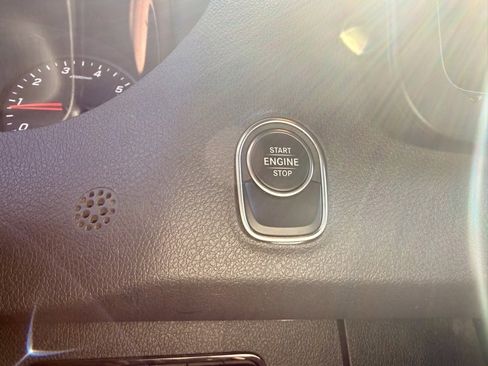 Used 2022 Mercedes-Benz Sprinter 2500 image 13