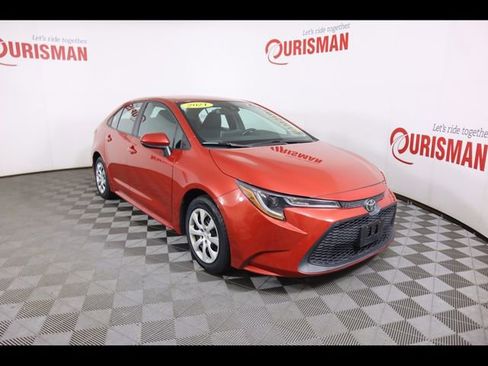 Used 2021 Toyota Corolla LE image 32