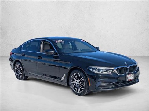 Used 2019 BMW 530i xDrive w/ Executive Package image 3