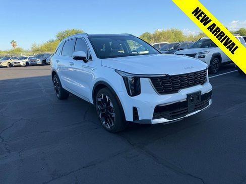 Used 2025 Kia Sorento SX FWD image 1