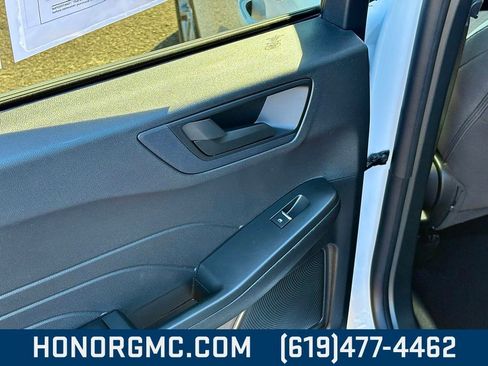 Used 2022 Ford Escape SE image 17