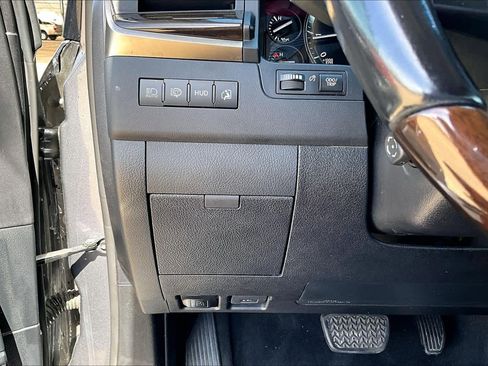 Used 2019 Lexus LX 570 4WD w/ Luxury Package image 30