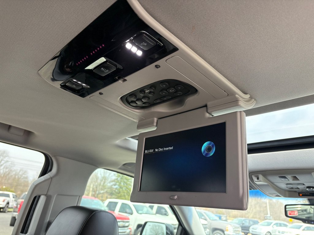 Used 2016 Cadillac Escalade Luxury AWD/4WD image 13