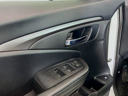 Used 2020 Honda Ridgeline RTL image 17