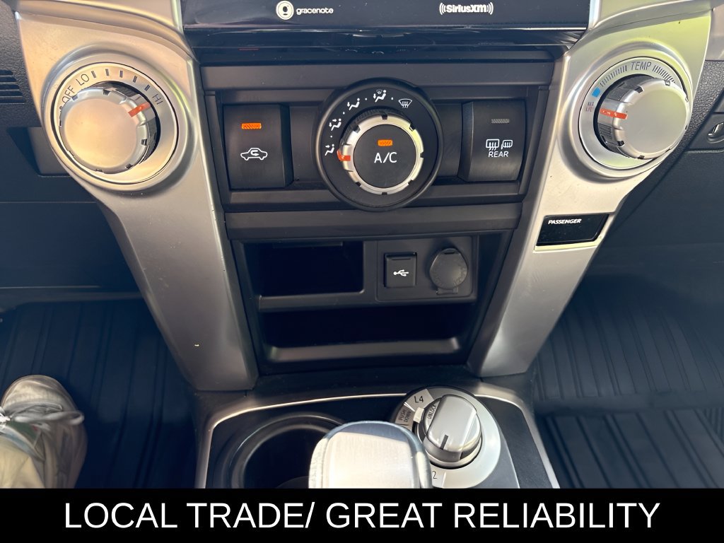 Used 2020 Toyota 4Runner SR5 AWD/4WD image 28