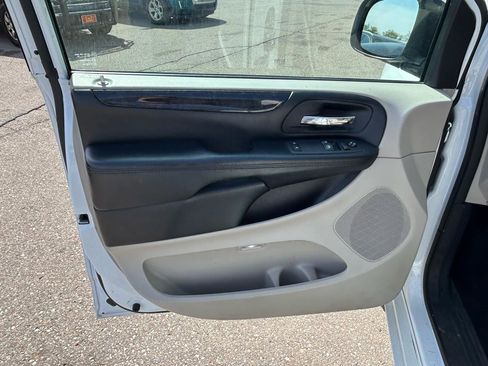 Used 2015 Dodge Grand Caravan SE w/ Quick Order Package 29E SE FWD image 14