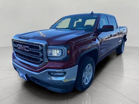 Used 2017 GMC Sierra 1500 SLE w/ SLE Value Package image 3